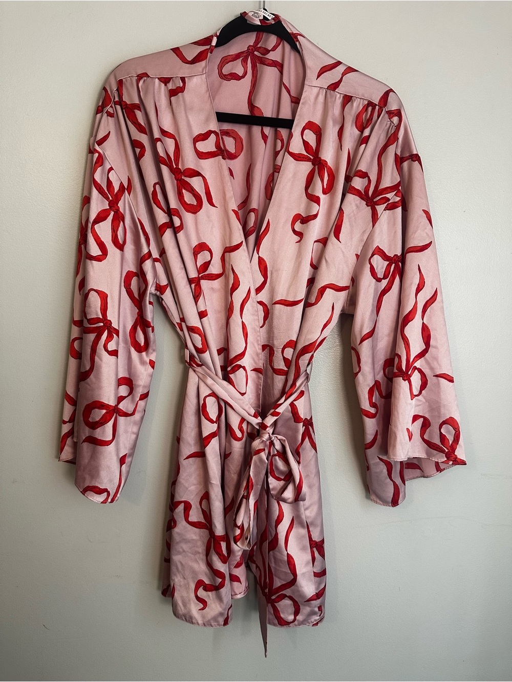 Victoria’s Secret Satin Short Robe - Chalk Rose Pink Red Bows, Medium Large